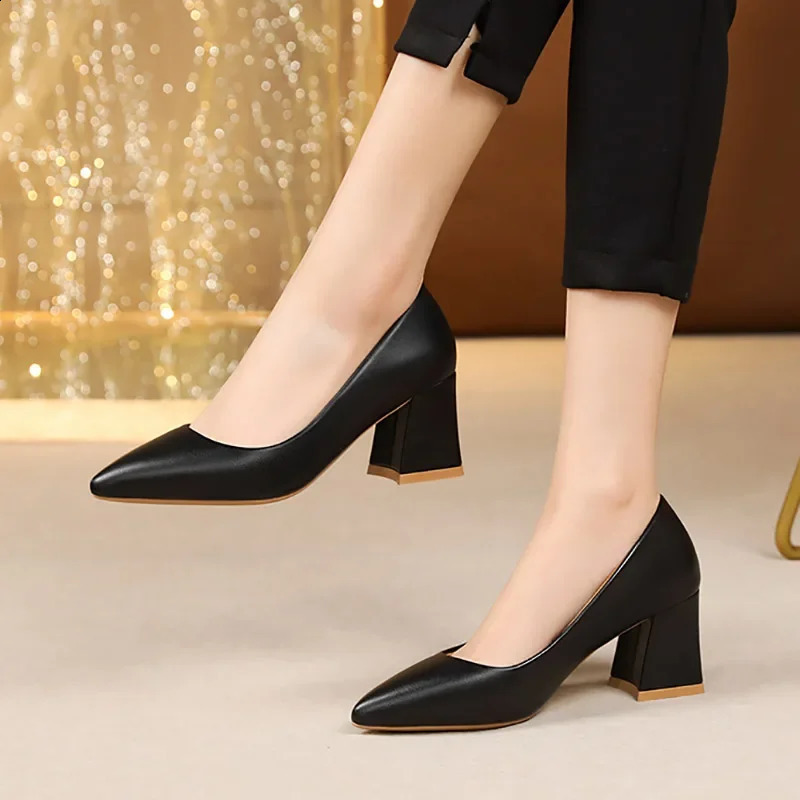 2025 new Plus Size 35-42 Basic Pumps Pointed Toe High Heels Boat for Woman Dress Shallow White Wedding Shoes Black 1130C 240924