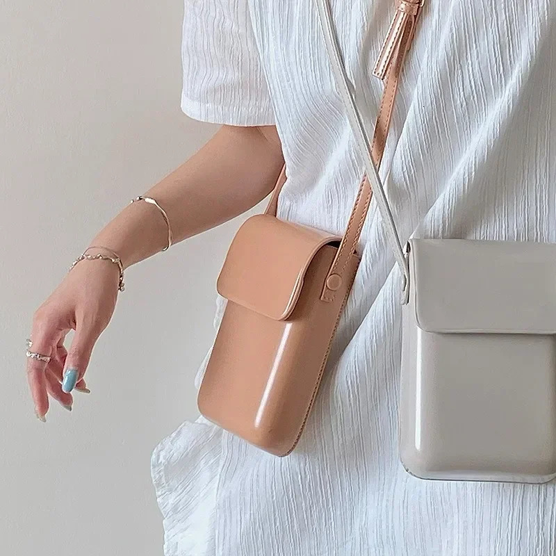 2024 Flip over crossbody for women, mini PU leather, shoulder and handbag, women's phone, simple solid color designer bag, mobile phone bag