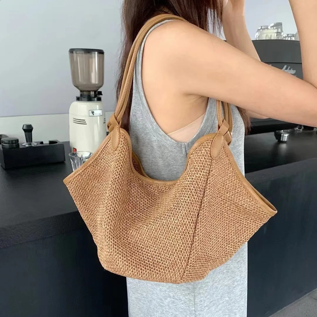 3 Summer Style Straw Woven Large Capacity One Shoulder Underarm Bucket Bag 240929 4