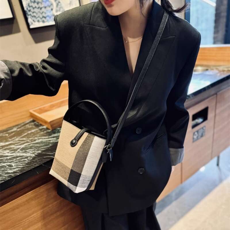 Brand Designer Bucket Handbag Women Shoulder Crossbody 2024 Ladies Soft Fashion Messenger Casual Trends Tote Bag