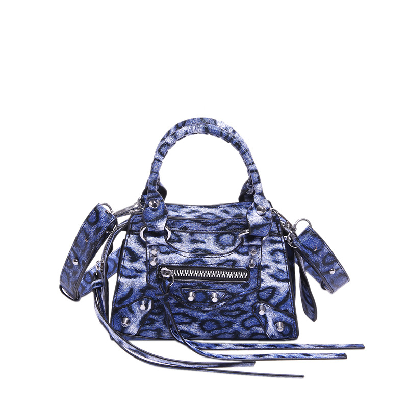 New 2024 European and American retro leopard print motorcycle handbag versatile shoulder bag