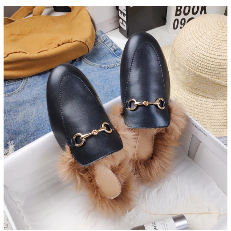 Winter mens half shoes black loafers sliders patented leather casual driving shoes lightweight flat shoes240921