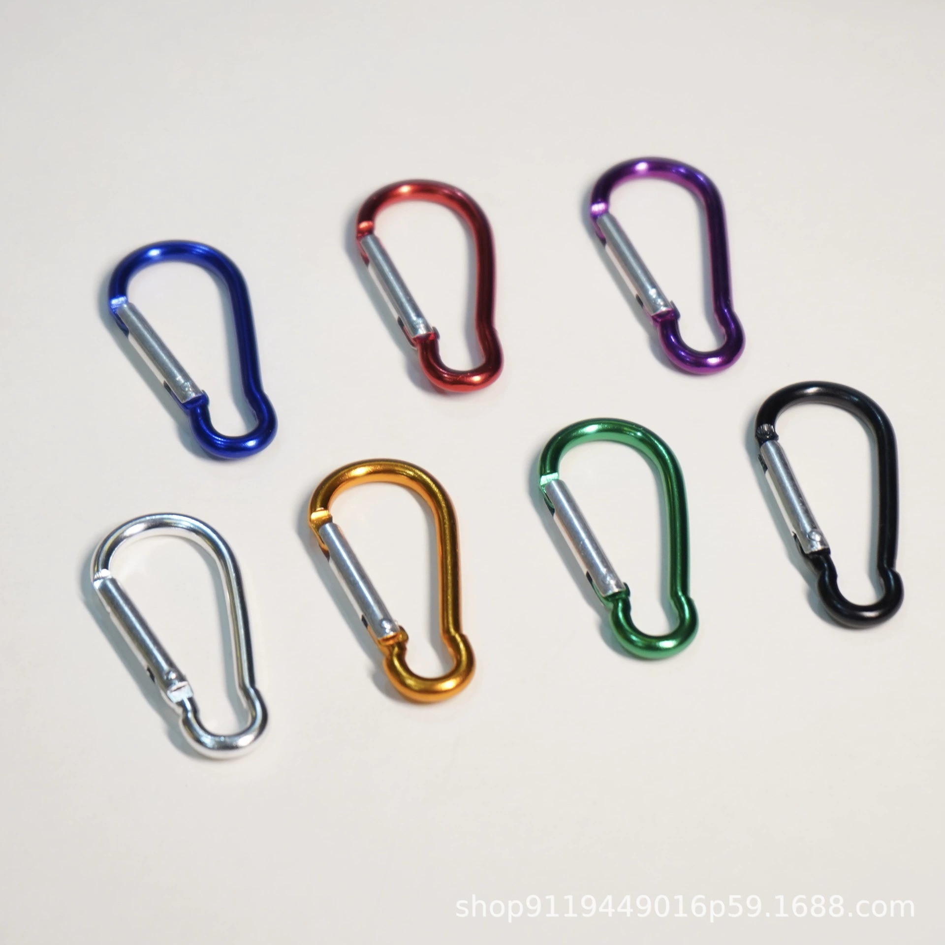 Heavy Duty 7mm Wire Thickness Aluminum Carabiner - Ideal for Outdoors, Travel Accessories, and Gifting