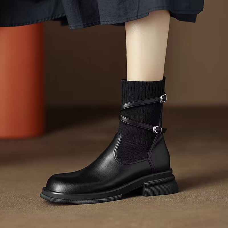 2024 Fashion Boots: Trendy Thick Sole Martin Boots in Black & Brown 0dbb