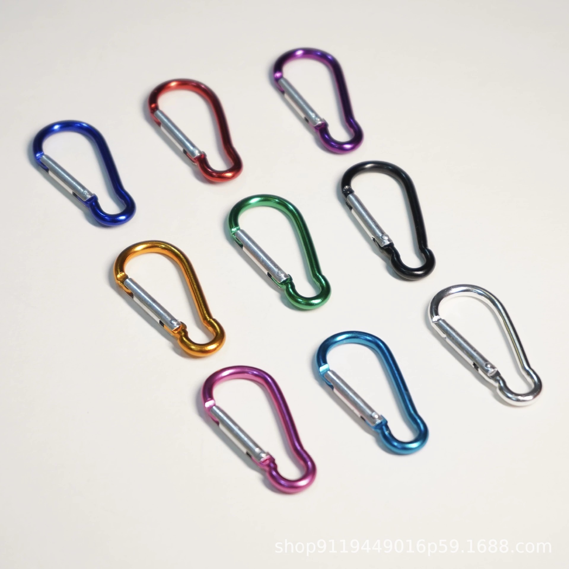 Heavy Duty 7mm Wire Thickness Aluminum Carabiner - Ideal for Outdoors, Travel Accessories, and Gifting