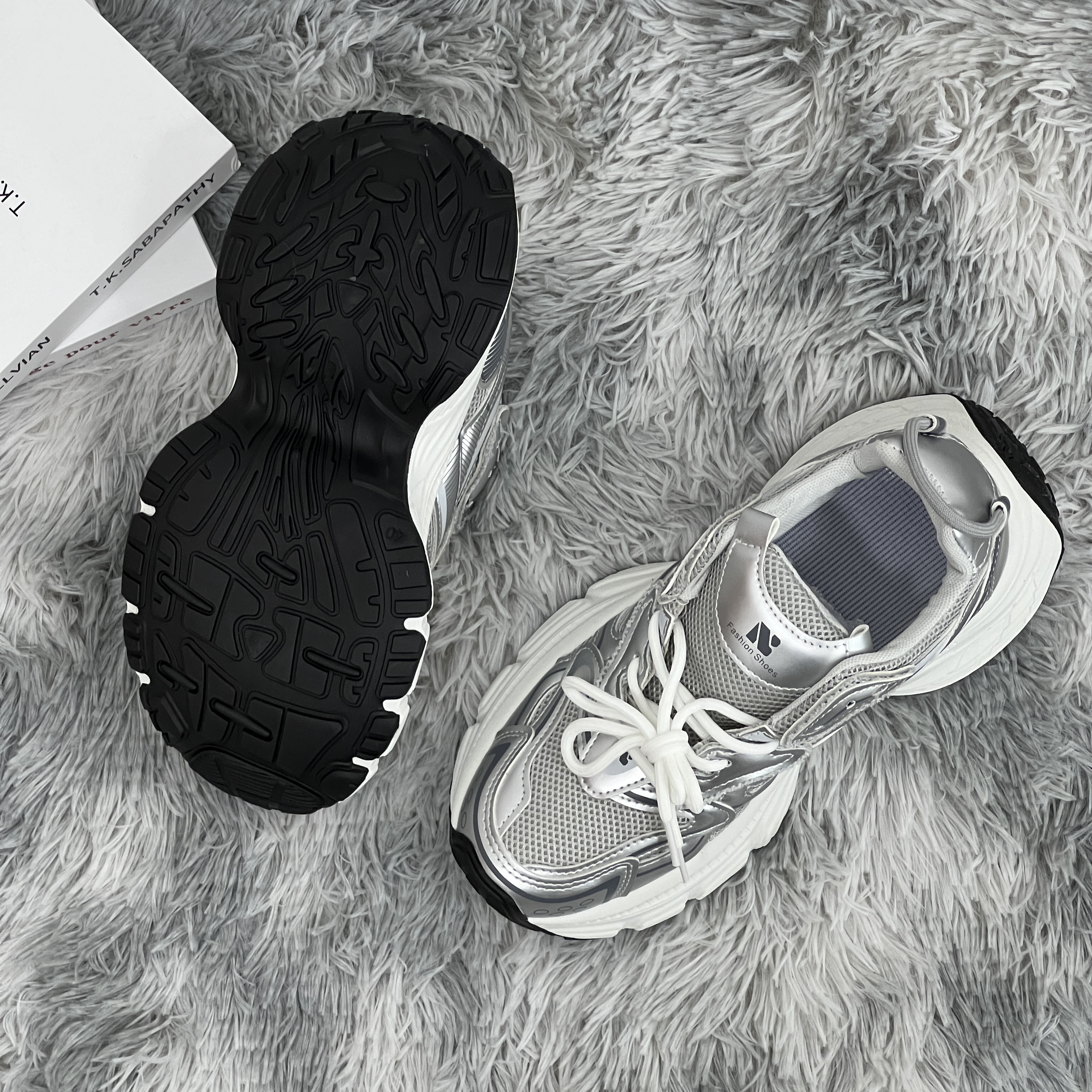 Daddy Female Ins Tide Outdoor Spring And Summer Thick Bottom Sneakers Mesh Designer Sier White Casual Shoes Size 35-40 With BOX