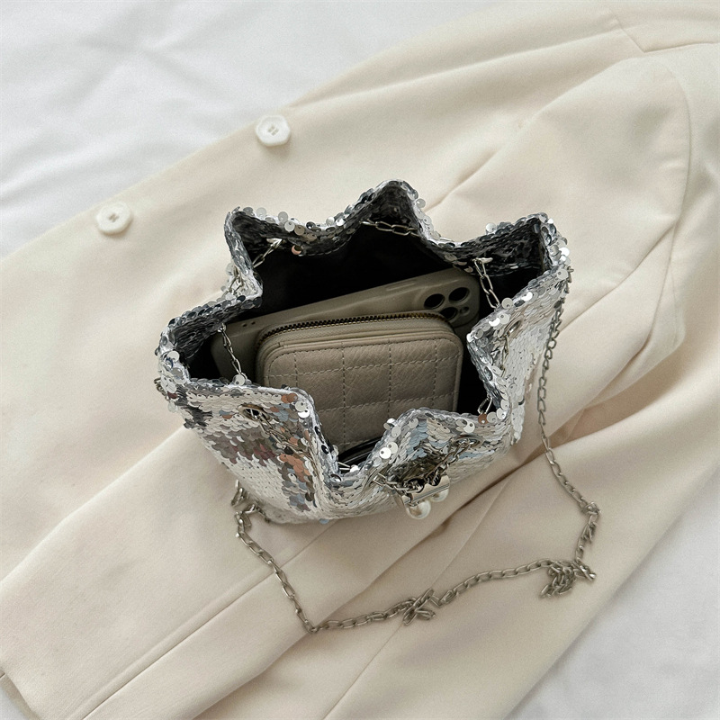 2025 Designer Fashion Shoulder 3 Women Korean Version Design Sense Simple Style Crossbody Bag Triple Black Sier Free shipping