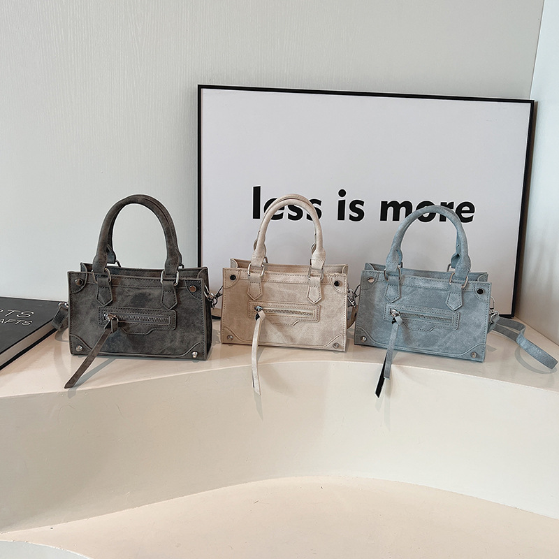 British retro style new fashionable versatile one shoulder small square bag