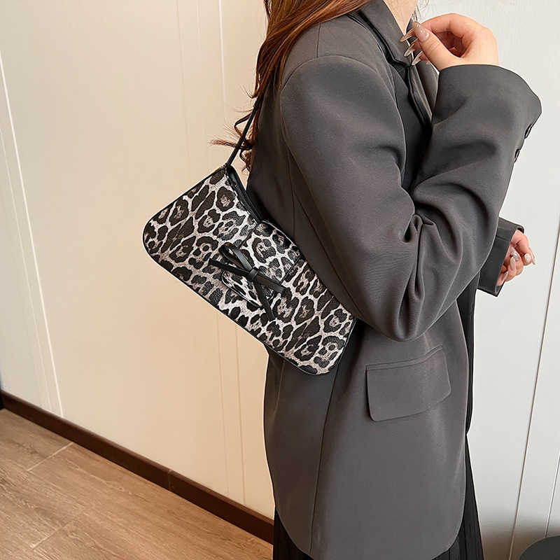 CMM Korean Version of French Stick Armpit Bag Womens Bow New Single Shoulder Small Square Bag Womens Trendy and Personalized Pu Leather Leopard Print 