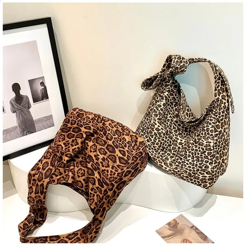 This years Leopard Print Bag Commuting Bag large capacity shopping bag 241007