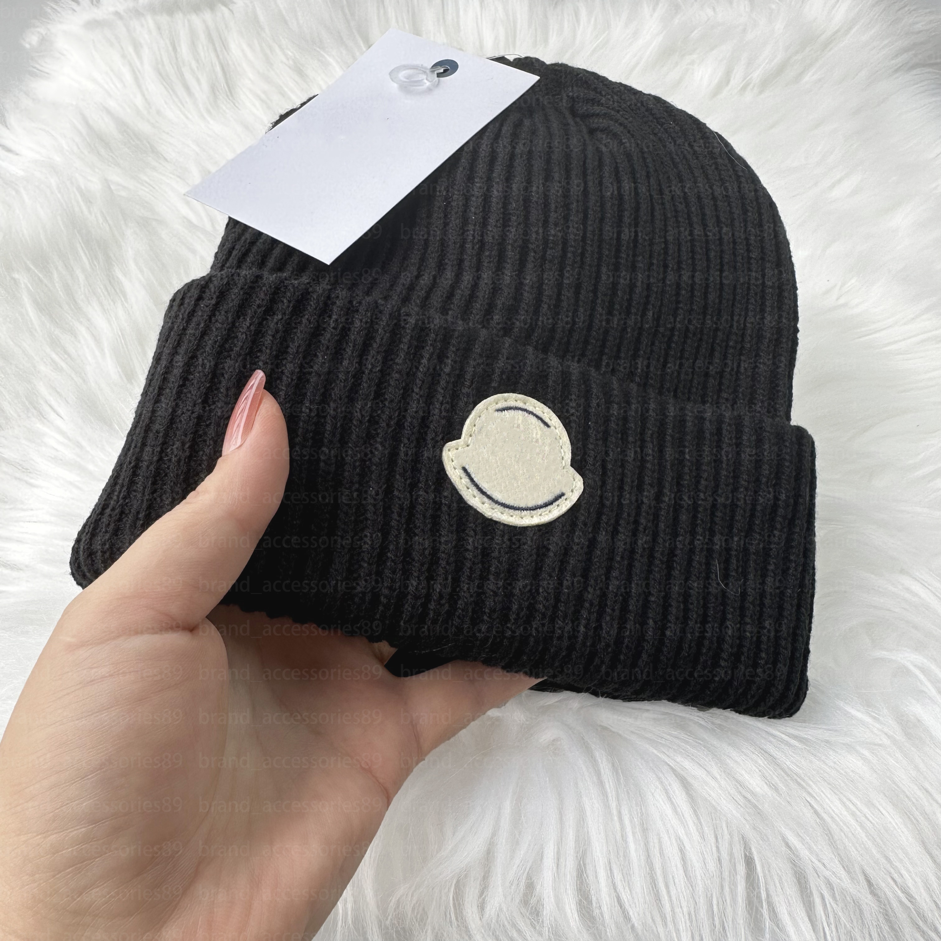 Fashion designer hats men and women knitted cap autumn and winter new wool cap outdoor warm travel ski beanie