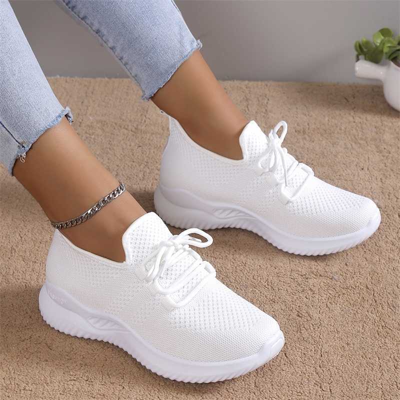 Womens sports shoes fashionable lace mesh breathable outdoor walking white shoes round toe anti slip thick soled tennis shoes Y241007
