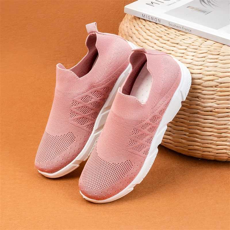 Womens Muse shoes 2024 casual and fashionable running shoes flying womens breathable shoes soft soled trend sports shoes for women Y241007