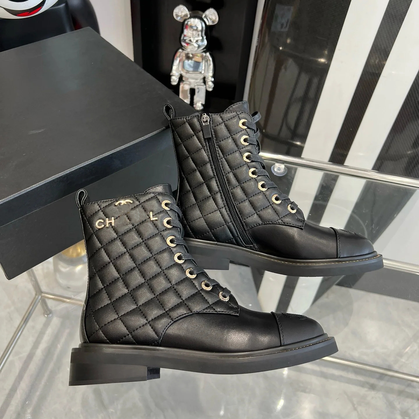 AAA Ankle Boots Womens leather Boots Winter Round Toe Lace-up Short Boots Womens Platform Designer Knight Boots Women luxury Shoes