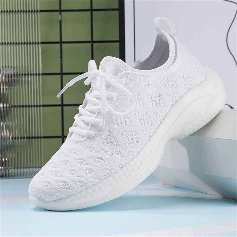 Womens mesh breathable casual sports shoes mens lightweight cushioned sports shoes anti slip outdoor running and jogging couple shoes Y241007