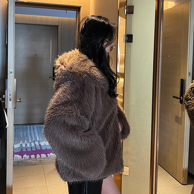 2023 New Winter Women Hooded Faux Fox Fur Teddy Loose Raglan Sleeves Plush Coat Brown Bear Fluffy Jacket Female Tops