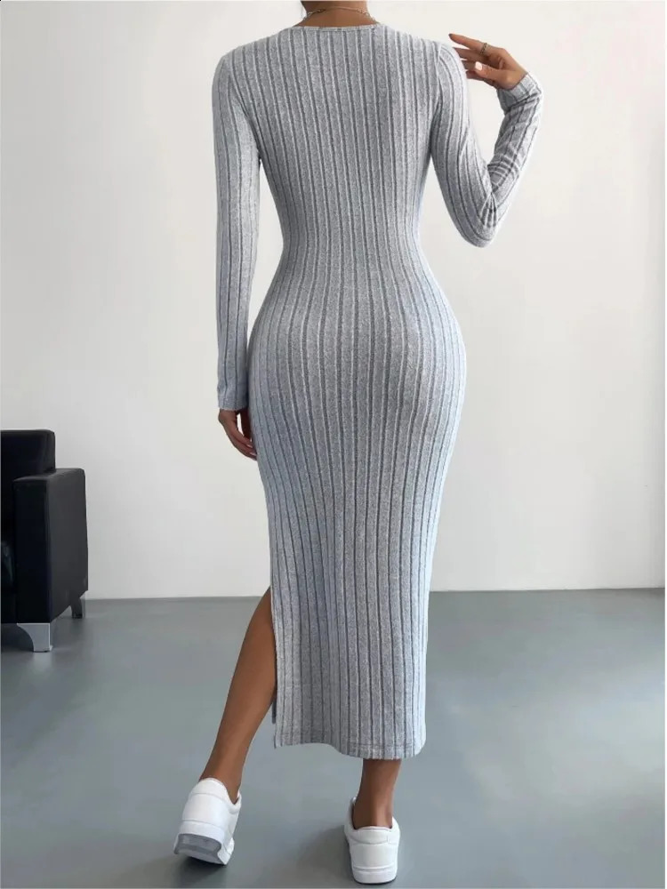 Autumn and winter womens solid color long sleeved round neck sexy seam knitted casual comfortable dress 241007