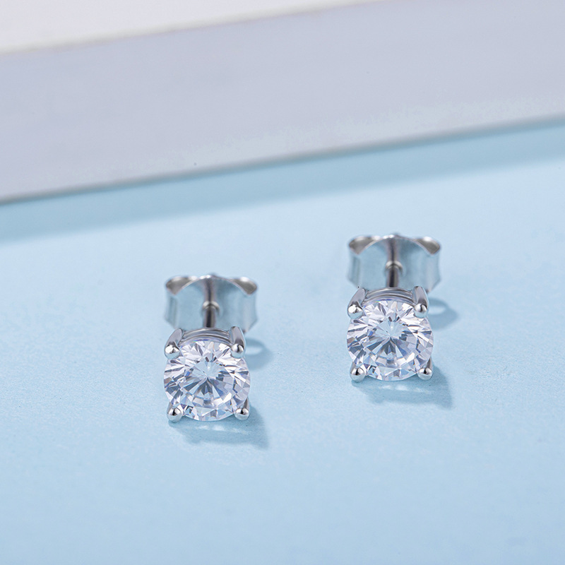 Wholesale hip hop 4 prong round sterg sier moissanite stud earrings