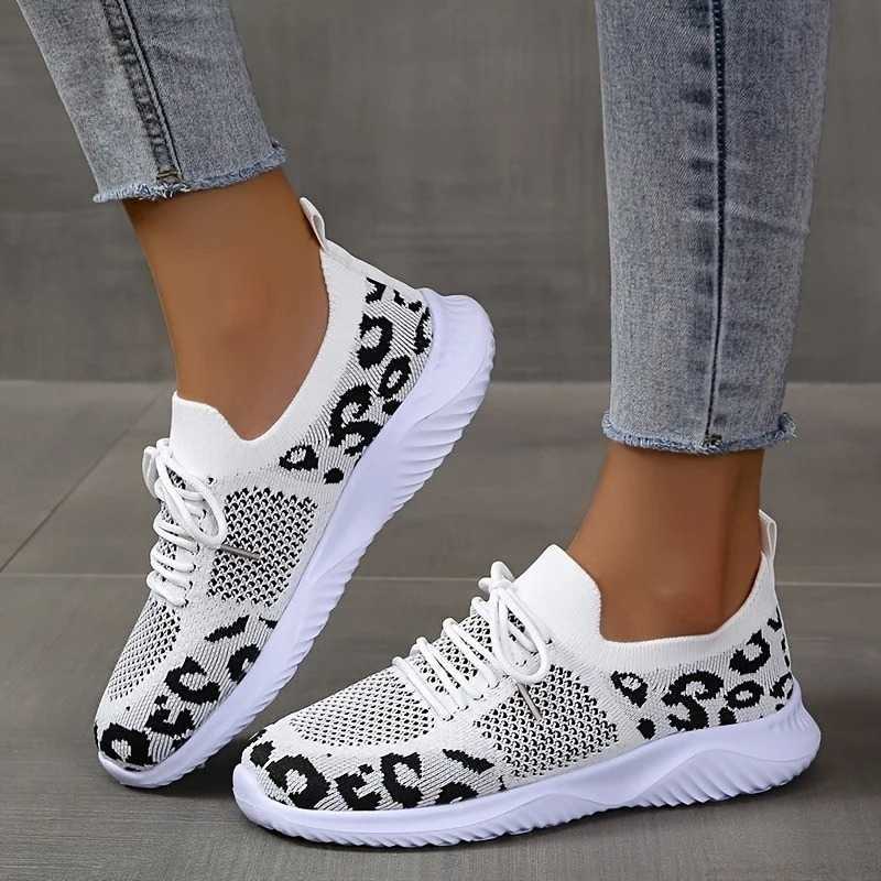 Womens Leopard Tennis Sneakers 2023 Spring/Summer New Mesh Breathable Sneakers Womens Walking and Running Apartment Zapatos De Mujer Y241007