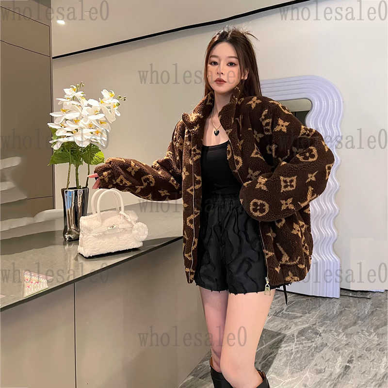 Women's Jackets designer 24SS Fashion Designer Luxury Cashmere Sweater Jacket Lambswool Cardigan Warm Print Slim Fit High Quality DFAP