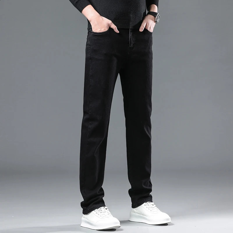 Mens Pure Black Jeans Version Trendy Straight Fit Pants Mens Comfortable Elastic Classic Business Jeans Denim Trousers 241007