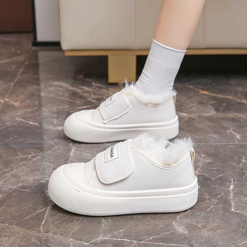 Fashion cotton shoes womens new round toe platform plush shoes warm thick sole low top plush shoes 2024 autumn/winter Y241007