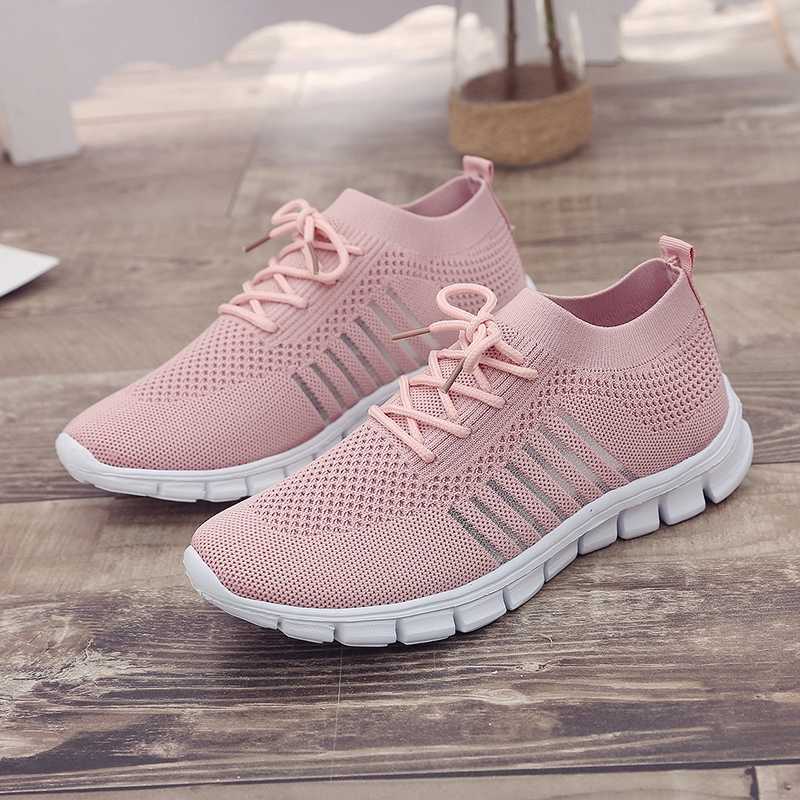Womens mesh breathable shoes slip on flat shoes Womens Tenis Womens casual shoes Walking shoes Sports shoes Womens vulcanized shoes Y241007