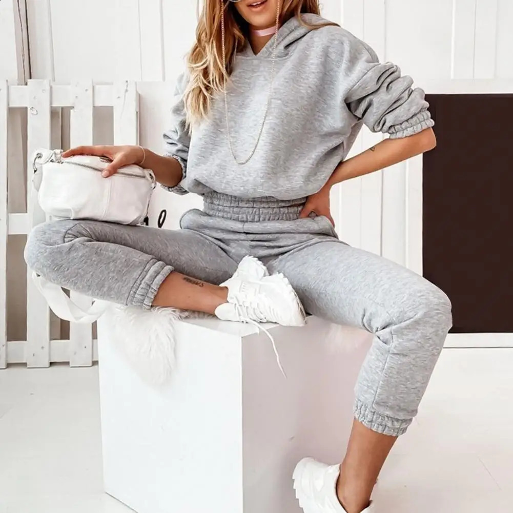 Womens warm hoodie and pants set oversized sportswear autumn winter womens 241007