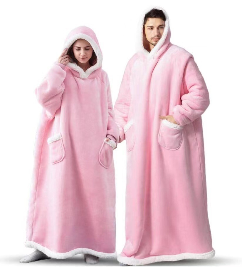 Designer Christmas Women's Pajamas Flannel Extended Vertical Pocket Hoodie Lazy Blanket