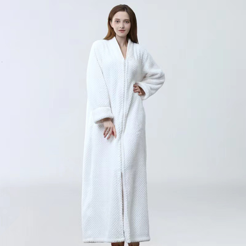 Designer's Autumn And Winter New Thick Zipper Flannel Couple Nightgown Bathrobe Women's Warm Sleepwear