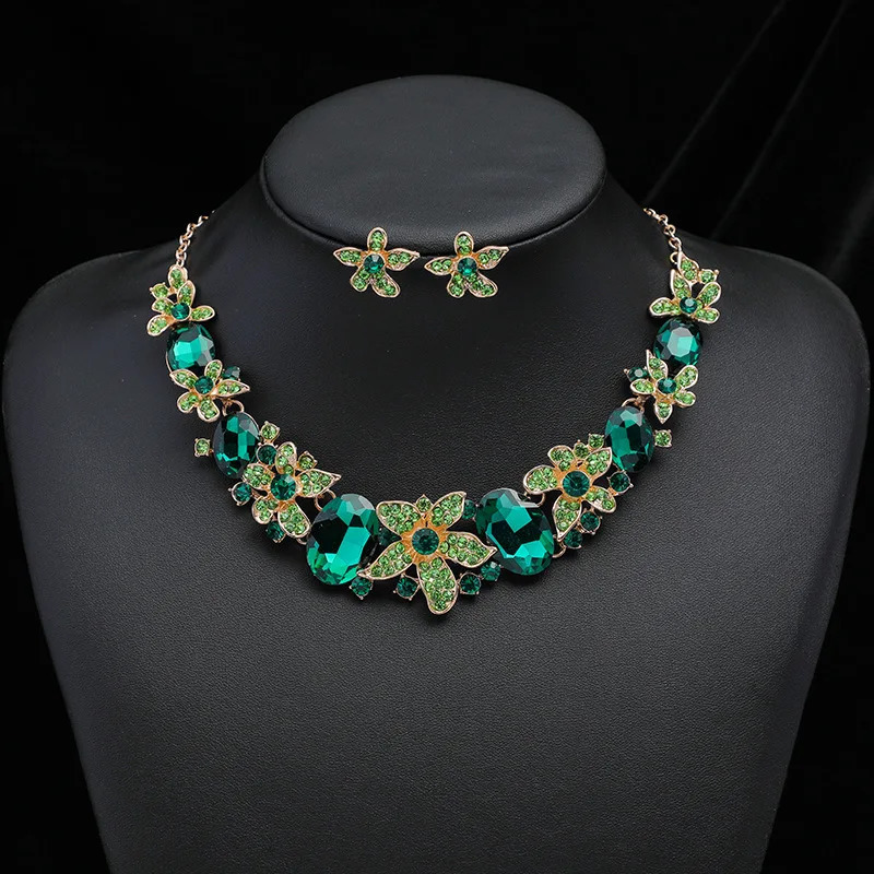 Diamond necklace jewelry set with more exquisite banquet dress fashionable temperature retro style 241007