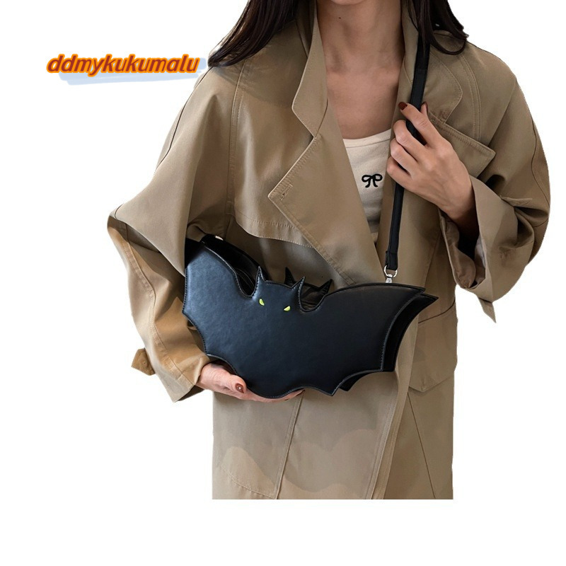 Halloween funny fun bat for women 2024 new personalized and niche design single shoulder crossbody bag #33 ddmykukumalu