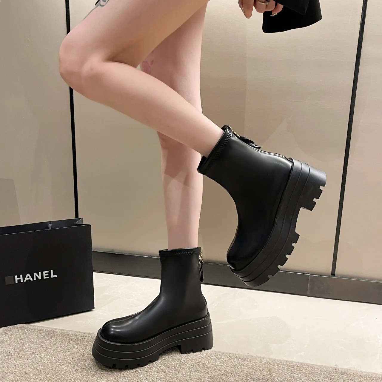 Platform Ankle Boot 2026 Thick Bottom Fashion Short Rounded Head Zipper Black y Boots Female dh2334238