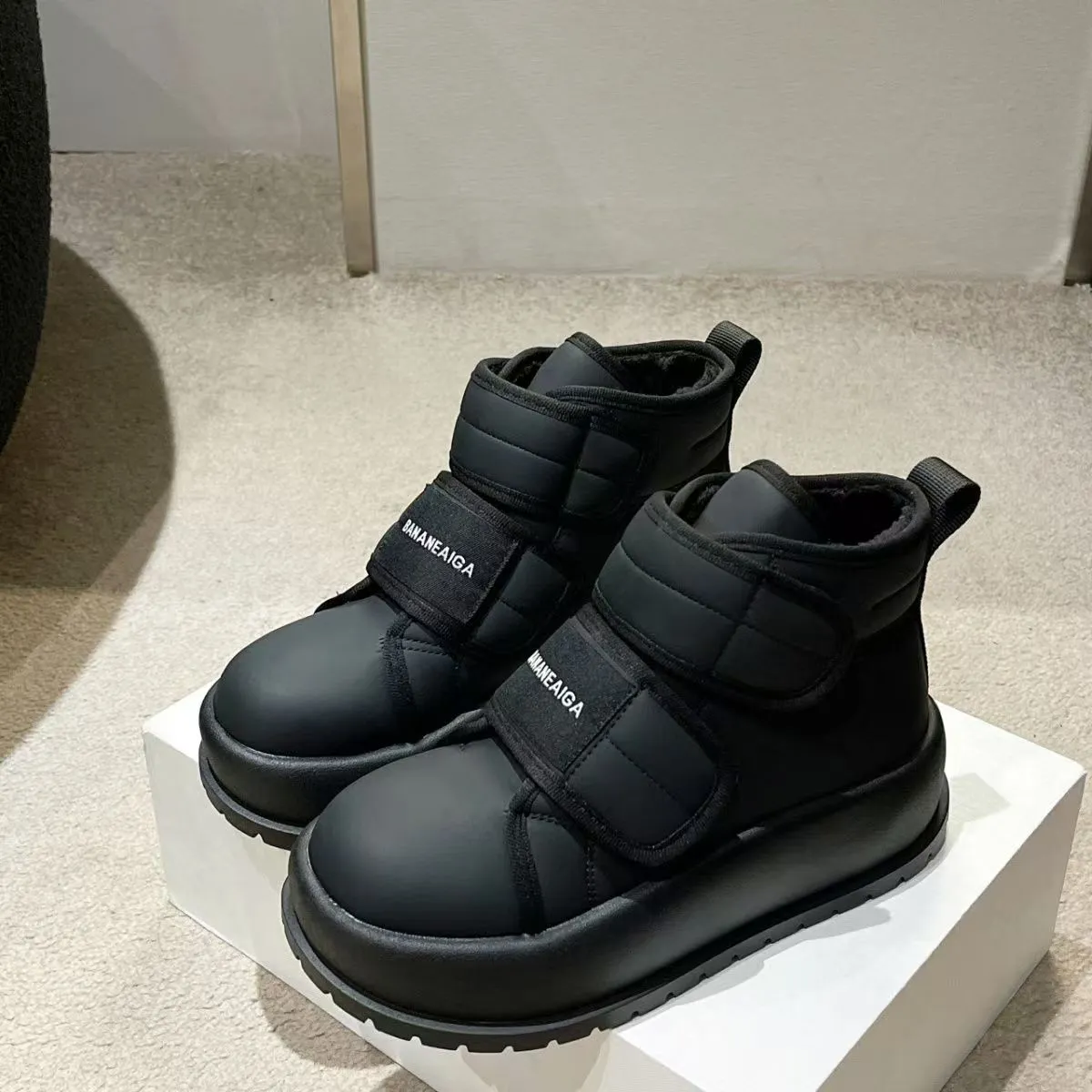 Women's winter Velcro and fleece warm high top snow boots short booties Cusual boot 241122