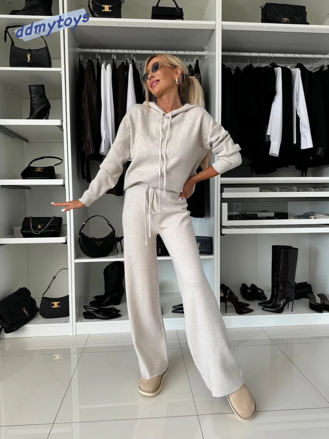 dongdumaoyi Autumn and winter new casual suit women s solid color hooded long sleeved sweatshirt tied rope wide leg pants two piece set F1008#59