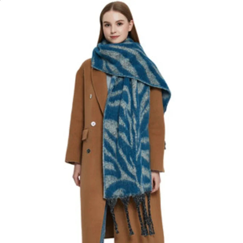 Fashion n Scarf Winter Autumn Gradient Cashmere Muffler Womens Large and Thick Soft Warm Womens Bag 241007