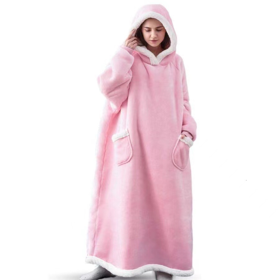 Designer Christmas Women's Pajamas Flannel Extended Vertical Pocket Hoodie Lazy Blanket