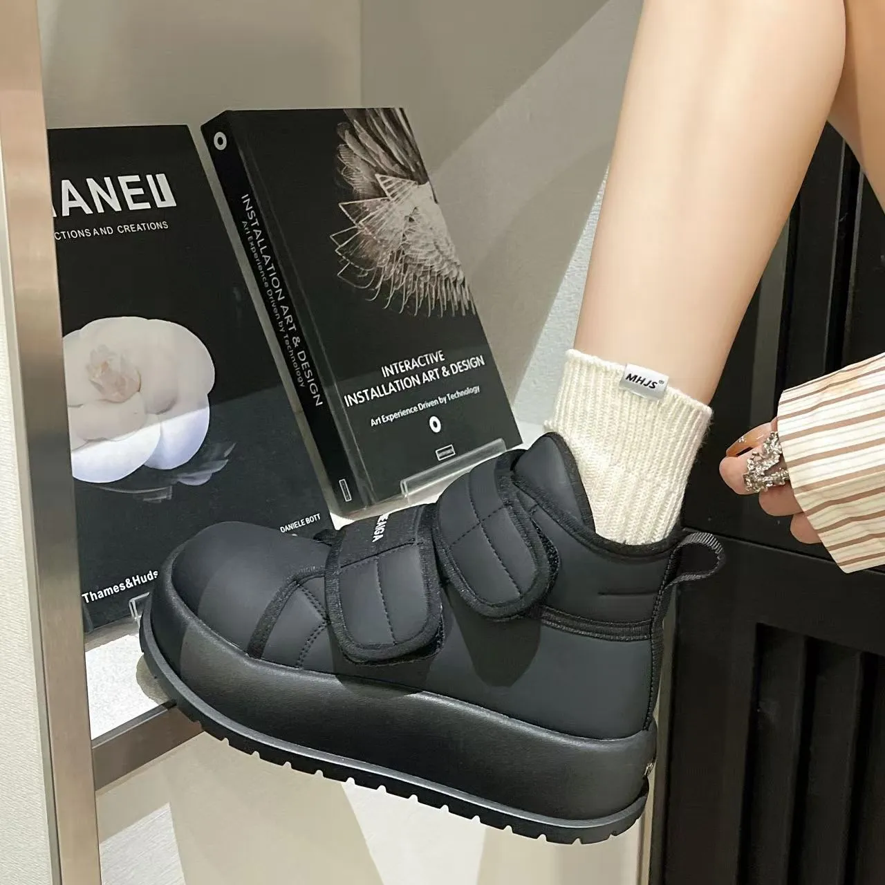 Women's winter Velcro and fleece warm high top snow boots short booties Cusual boot 241122