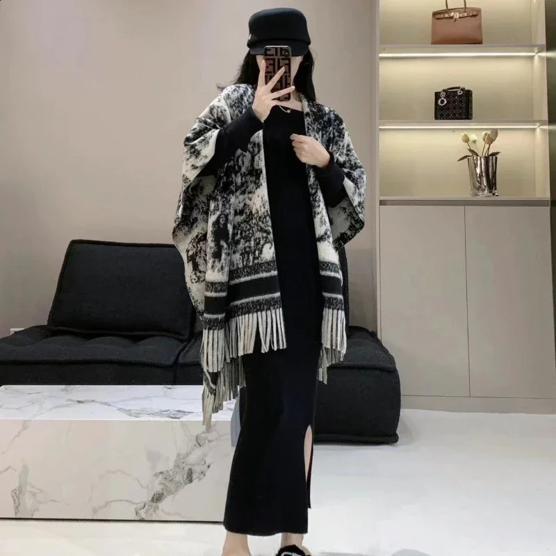 Fashion n classic scarf womens cashmere plain shawl womens soft casual raincoat 241007