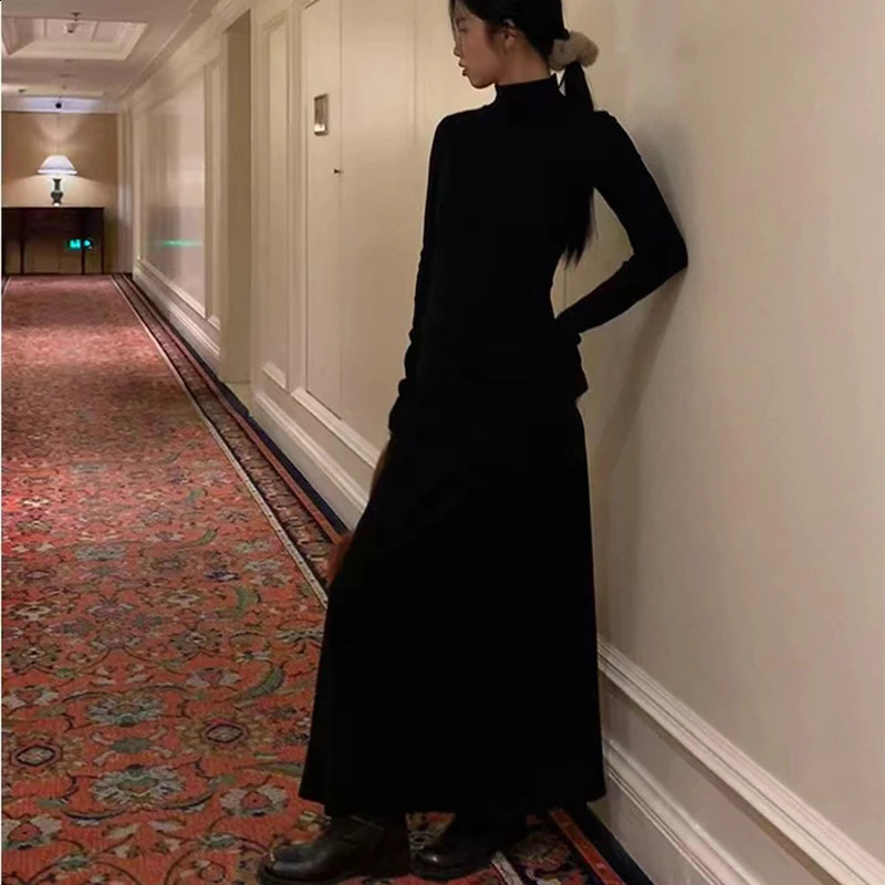 Autumn half neck dress for women Korean elegant black Hepburn style Midi Y2K high waisted long sleeved warm Aline vest 241007