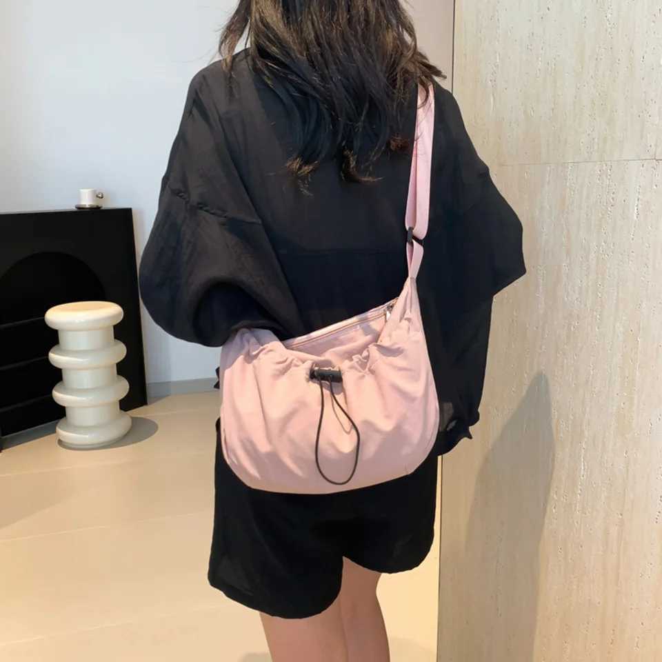 New niche design nylon shoulder bag fashionable solid color pleated cross body bag casual classroom decoration saddle bag Z250225