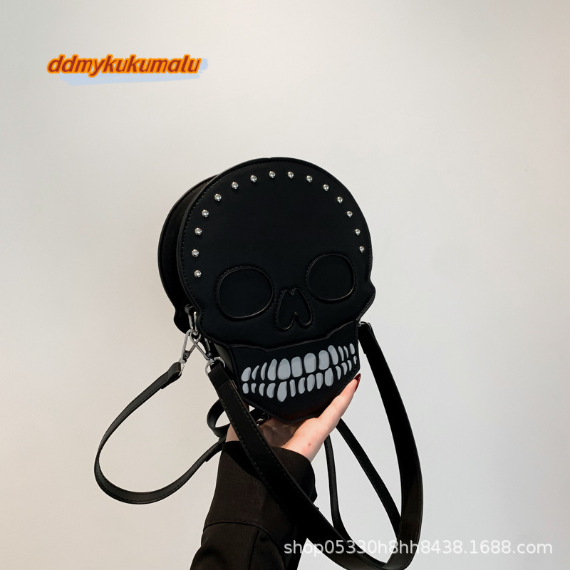 Personalized Fashion for Women 2024 New Trendy Cool Skull Round Versatile Halloween Internet Red One Shoulder Crossbody Bag #28 ddmykukumalu