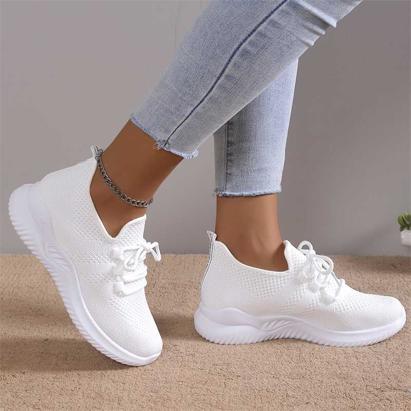 Womens sports shoes fashionable lace mesh breathable outdoor walking white shoes round toe anti slip thick soled tennis shoes Y241007
