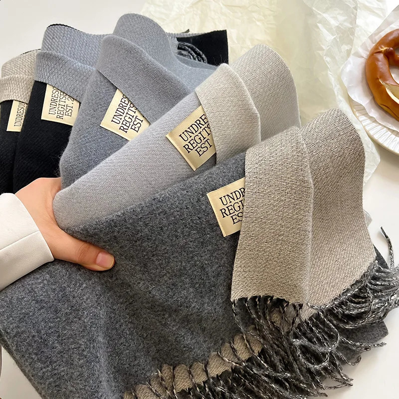 Cross double-sided cashmere scarf suitable for womens high-end feeling of warm couples in winter medium length scarf solid color 241007