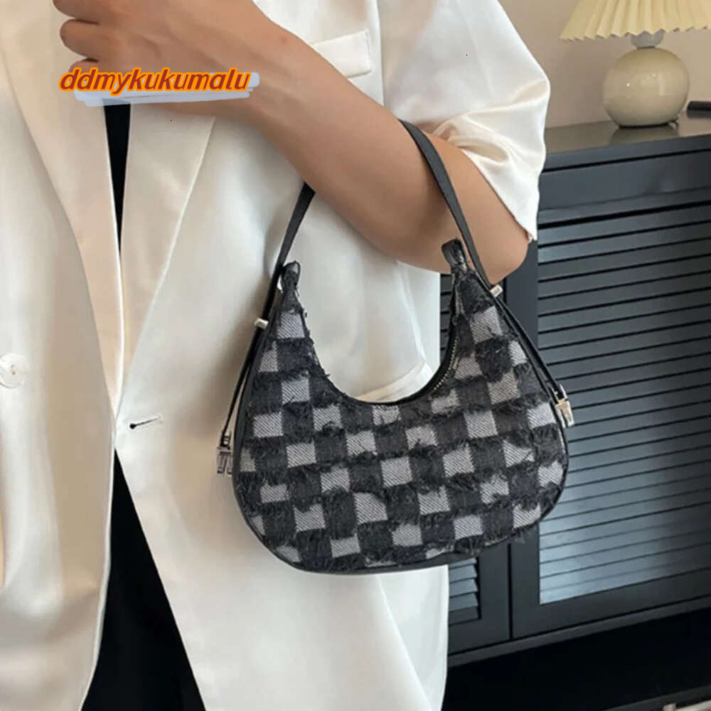 Fashion Trendy Crescent Moon Two-color Plaid Denim Splicing Underarm Retro Ladies Shoulder Tote Bag H6.29#17 ddmykukumalu
