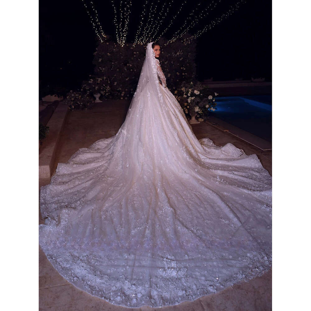 Gown Ball Wedding Dress Elegant V Neck Long Sleeved Lace Applique Beaded Bridal Gowns Custom Made Party Dresses s es