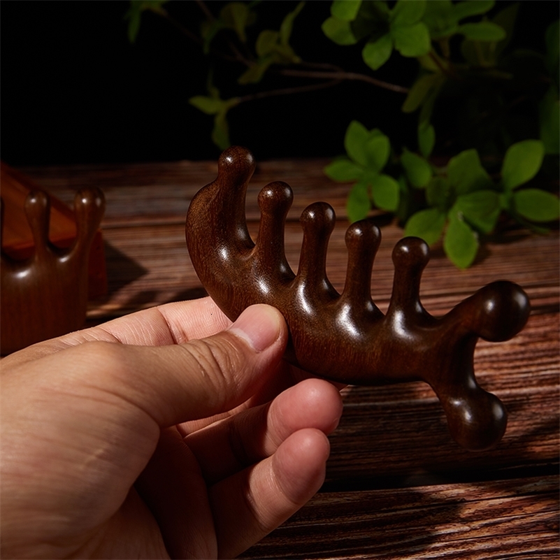Wood Therapy Massage Comb Head Face Scalp Gua Sha Massager Natural Sandalwood Wide Tooth Guasha Scraping Body y240911