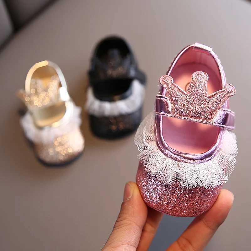 2023 Summer Fashion Newborn Pink Baby Shoes Non-slip Cloth Bottom Shoes Girl Elegant Breathable Leisure Baby First Walking Shoes X250129