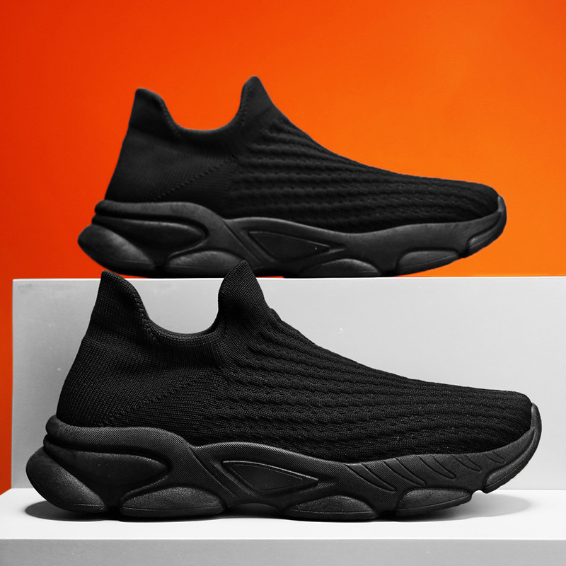 Laceless men's in autumn, breathable fly woven mesh, one foot kick, sports and leisure running, soft soled, black socks, trendy shoes