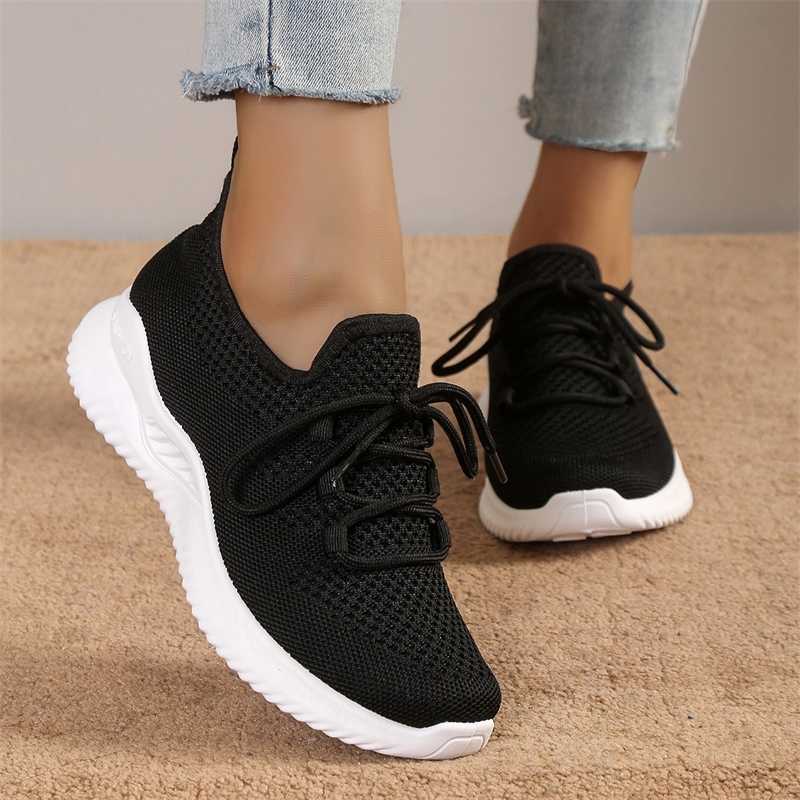 Womens sports shoes fashionable lace mesh breathable outdoor walking white shoes round toe anti slip thick soled tennis shoes Y241007